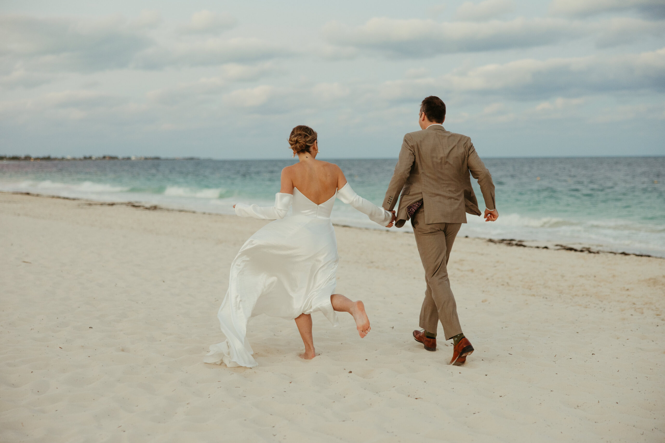 Cancun mexico destination wedding